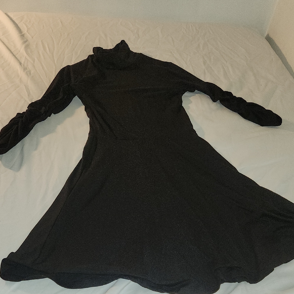 Forever 21 Black Long Sleeve Dress